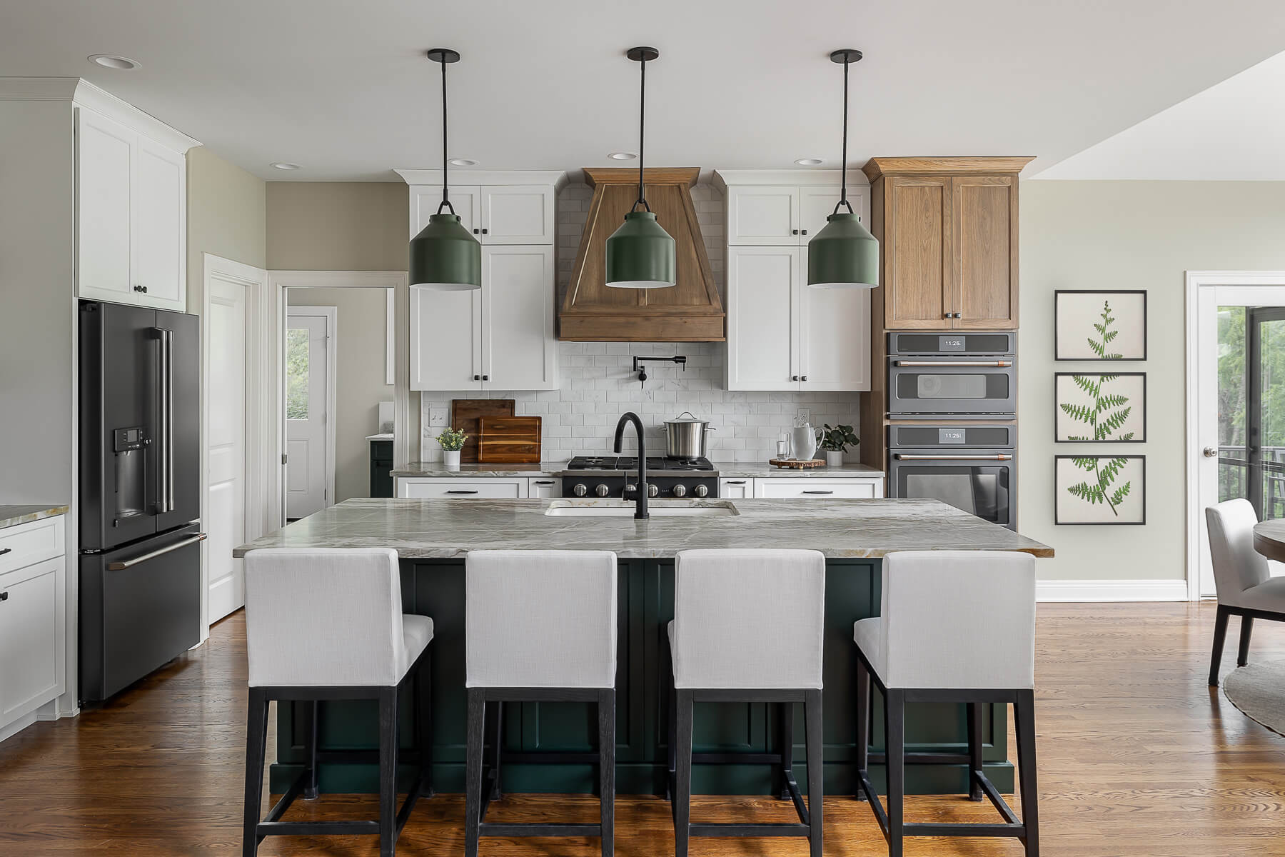 00113008 Longwood Ln Internet